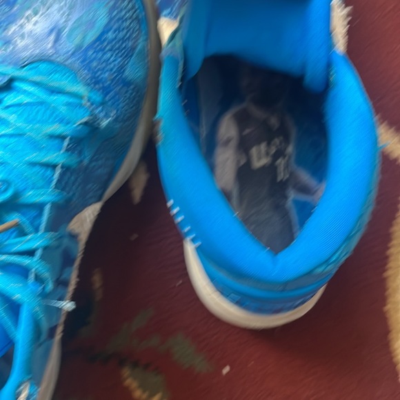 Nike Kobe AD Mid “Demar Derozan” - Picture 5 of 6